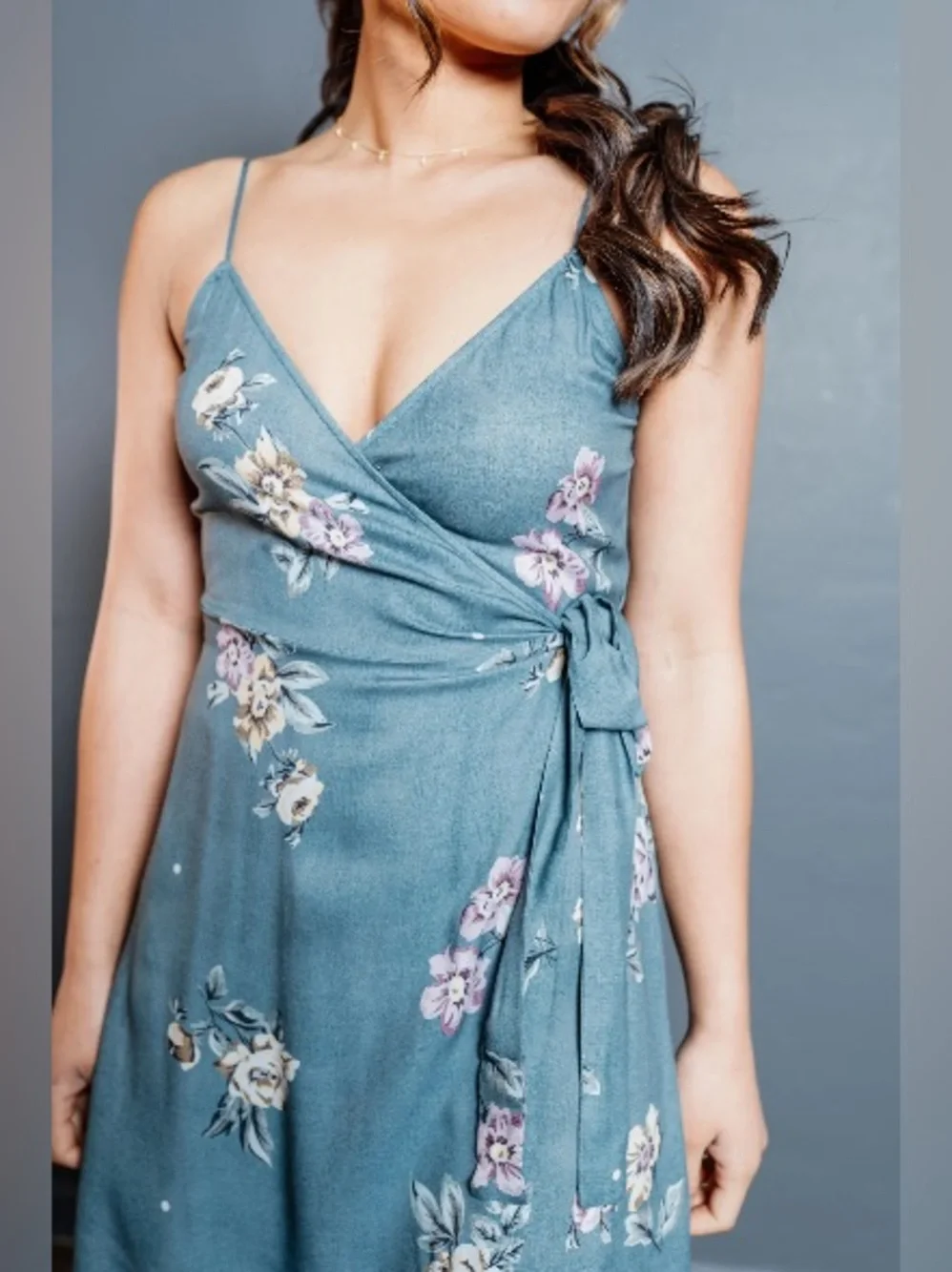 SALTWATER LUXE - Floral Wrap Mini Dress with adjustable straps. Medium - Picture 4 of 10